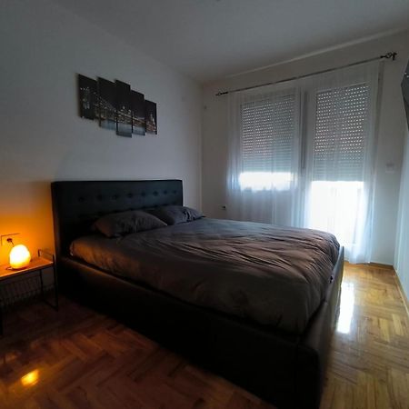 Apartman Zivic Ниш Экстерьер фото